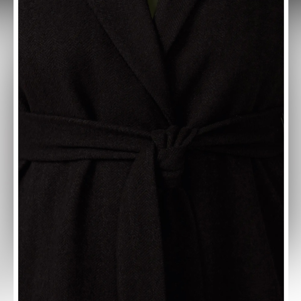 Estelle Charmed Robe Coat - Picture 3 of 12